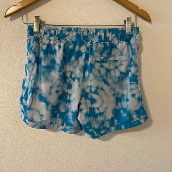 Athleta Girl All Play 3" Short Blue Tie Dye Workout Gym Athleisure 2022-XXL - Picture 3 of 9